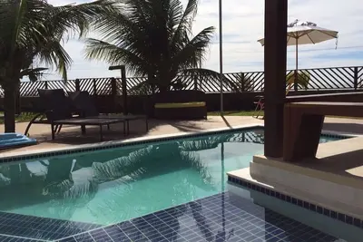 Image de Bungalow Bord de Mer avec Piscine Privée
