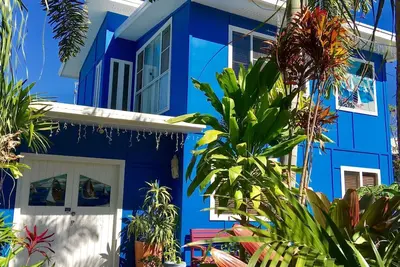 Awesomely Unique & Fun Beach House avec unité autonome