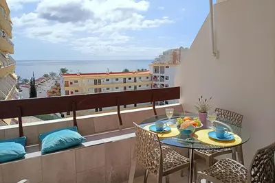 Image de Appartement moderne avec vue sur la mer