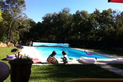 Image de Joli Mas en pleine verdure