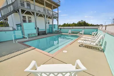 Image de Live It Up à Rodanthe Oceanview Home w / piscine, bain à remous, promenade Cmty à la plage