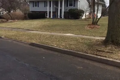 Image de Maison de quatre chambres située près du centre-ville de State College-
