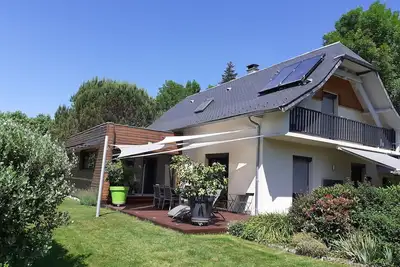 Image de Face Aux Pyrenees, Magnifique Maison  Tres Confortable Dans Parc Arbore