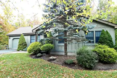 Image de Lac Naomi Location vacances avec ruisseau