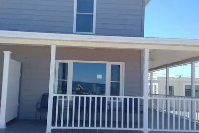 Image de Cottage 5 chambres face à l'océan sur la belle North Salisbury Beach!