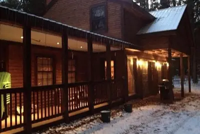 Image de Cabine Adirondack sur le magnifique lac de Brantingham, Ny