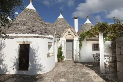 Image de \"Il Trullo dell 'Ulivo est une propriété familiale accueillante et romantique