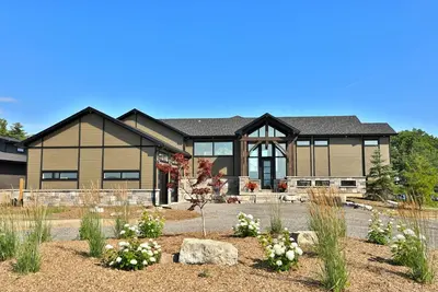 Image de Caspian Cove - Lac Érié près de la région viticole de Niagara