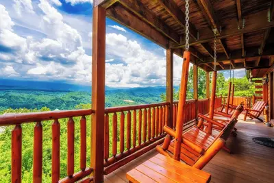 Majestic Mountain Lodge: Vues panoramiques, Premium +, Top Facilities, Piscine du complexe, à proximité des attractions!