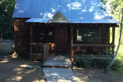 Image de Cottage de Charme juste derrière The Historic Dorrington Hôtel!