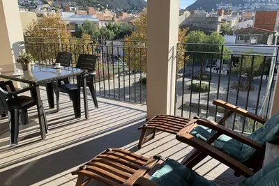 Rosas, sur Rambla   100m plage- 6 pax-Moderne Tt Confort-Clim, Garage, Ascenseur