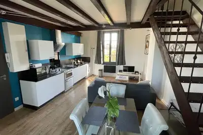 Image de Superbe loft idéalement situé au calme. vue dégagée (Clim)