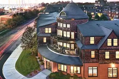 Image de Wyndham Long Wharf Water Front Resort!