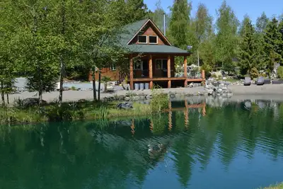 Image de The Perfect Rustic Luxury Getaway Cabin