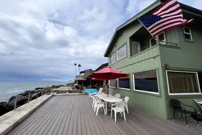 Image de Privé, Gated Beautiful Home Front de mer! Semaine Pleine Location D'ÉTÉ Uniquement.