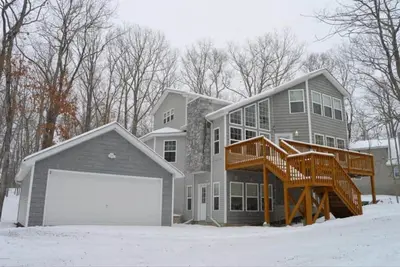 Image de Chalet de luxe 4br - Distance de marche du lac et 8 min du ski / Lodg