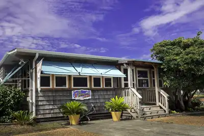 Image de Old Nags Head Cottage Charm. . . . Courte Promenade Vers La Plage