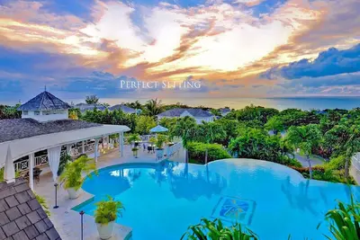 Image de Maison et chalet luxueux situé sur la belle côte ouest de la Barbade