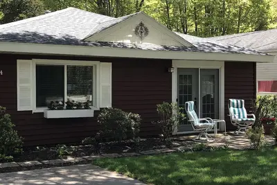 Image de Cottage confortable avec beaucoup de charme. Disponible tous les mois du 15 octobre au 30 mai