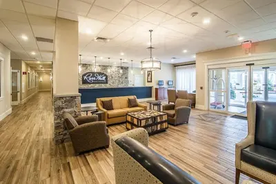 Image de nouvellement construit, condo moderne à pleine station service de luxe avec vue sur la montagne