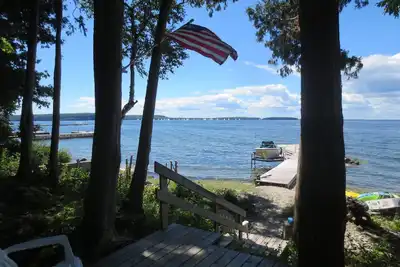 Image de Ephraim Waterfront Cottage avec un quai privé sur Green Bay