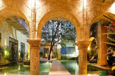 Image de Casa De Los Reyes 15chambres 15000 pi2 Ciudad Amurallada Top Location Luxpool