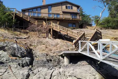 Image de Bigwood Lodge. Face à l'océan, vue sur le lever du soleil, calme et relaxant.
