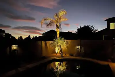 Image de Piscine privée Putting Green Simple Story Close To Westgate Centre