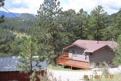 Image de Tucan Guest Cottage, Rocky Mountain Getaway, 30 min Ă Denver