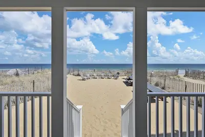 Image de Ocean Front sur le sable de la plage de Salisbury! ! !