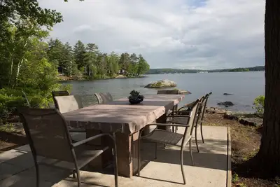 Image de Louez Votre Propre ÎLE Sur Lake Winnipesaukee Dans La Baie De Paugus, Avec La CONFIDENTIALITÉ Ultime