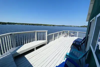 Image de Vacation Haven Pentwater Lake Cottage