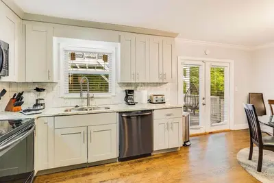 Image de Superbe nouvelle maison de 6 Bdr 4ba Decatur avec salle bonus