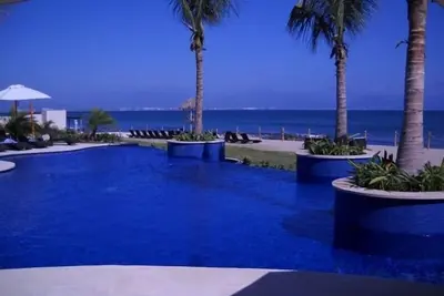 Image de Plage privée avec une vue magnifique!