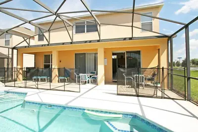 Image de Spacieux et beau, piscine et spa orientés au sud, à seulement 3 miles de Disney