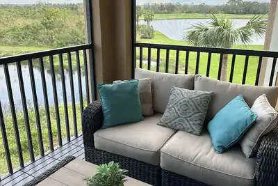 Image de Condo de luxe avec de superbes vues sur l'eau - Équipements du complexe