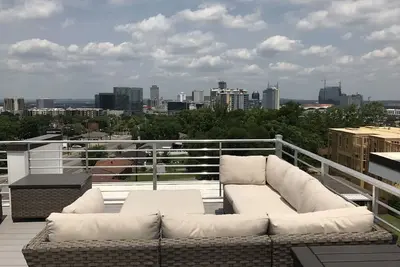 Bijou contemporain avec patio sur le toit, 3 blocs du Gulch