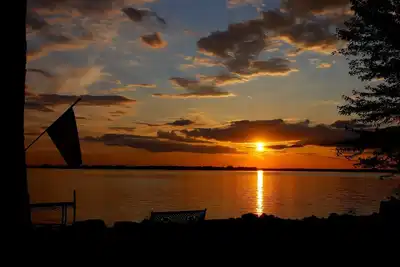 Image de Magnifique chalet du lac Champlain