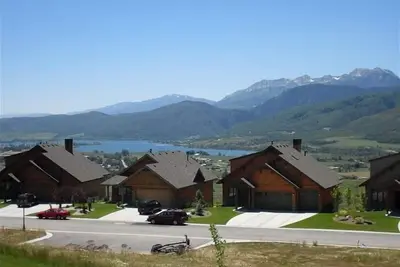 Image de Faites-vous plaisir dans notre luxueuse maison Trappers Ridge!