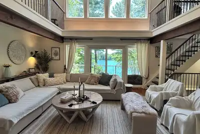 Image de Prenez une semaine de congé votre vie bien remplie, venez vous détendre sur le quai avec un verre de vin