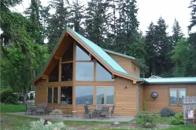 Image de Luxe en bord de mer sur Case Inlet