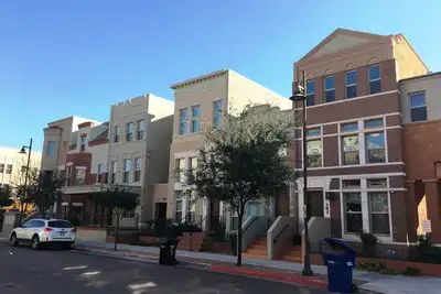 Image de Marchez jusqu'au centre-ville de Tempe, Town Lake / Asu, près de Scottsdale / Spring Training