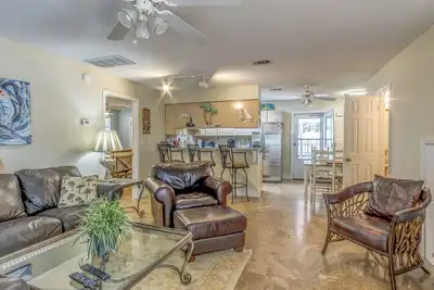 Image de Seagrove Beach, 3 Br maison avec de nouveaux piscine creusée, près de Mer & Plages