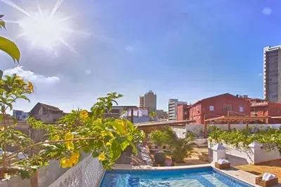 Image de 18 Chambre Mega Mansion Vieille Ville Ciudad amurallada toit Sauna Jacuzzi! !