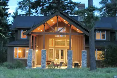 Image de Spacieux 4300 pc avec étonnant garage Game Rm, Fun Kid Bunk Rm, 3 Kings, 2 Masters