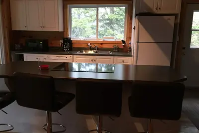 Image de Chaleureux et accueillant, 3 chambres à coucher Chalet 4 saisons.