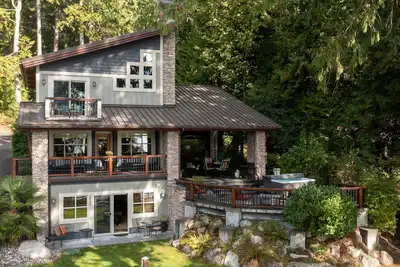 Image de Bord de l'eau du lac Whatcom / 3 acres / Kayak / bateau à aubes / panneaux / foyer au bois