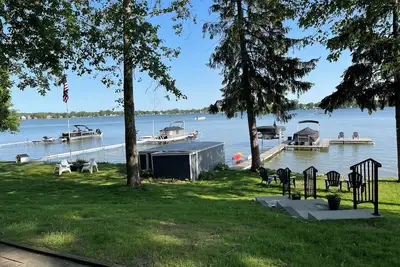 Image de Cozy Cottage Cottage Lakefront classique sur le lac du diable