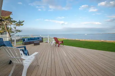 Image de Luxueux Waterfront Beach House sur la baie
