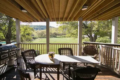 Image de En face de Cooperstown rêves Parc